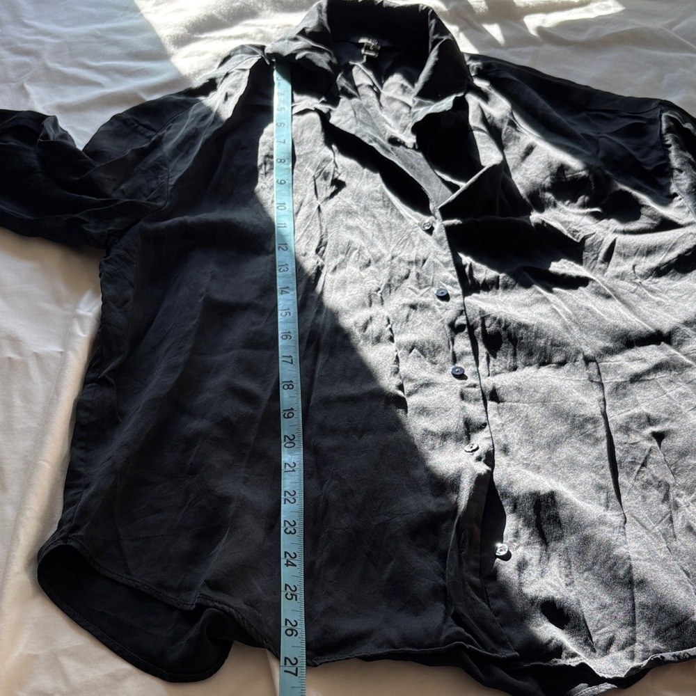 100% Silk Banana Republic Black Blouse Button Down Shirt Cuffed Sleeve Women’s L - Picture 9 of 11